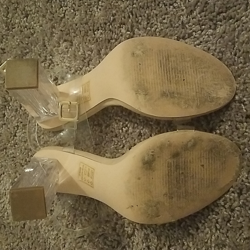 Clear heels - Picture 3 of 3